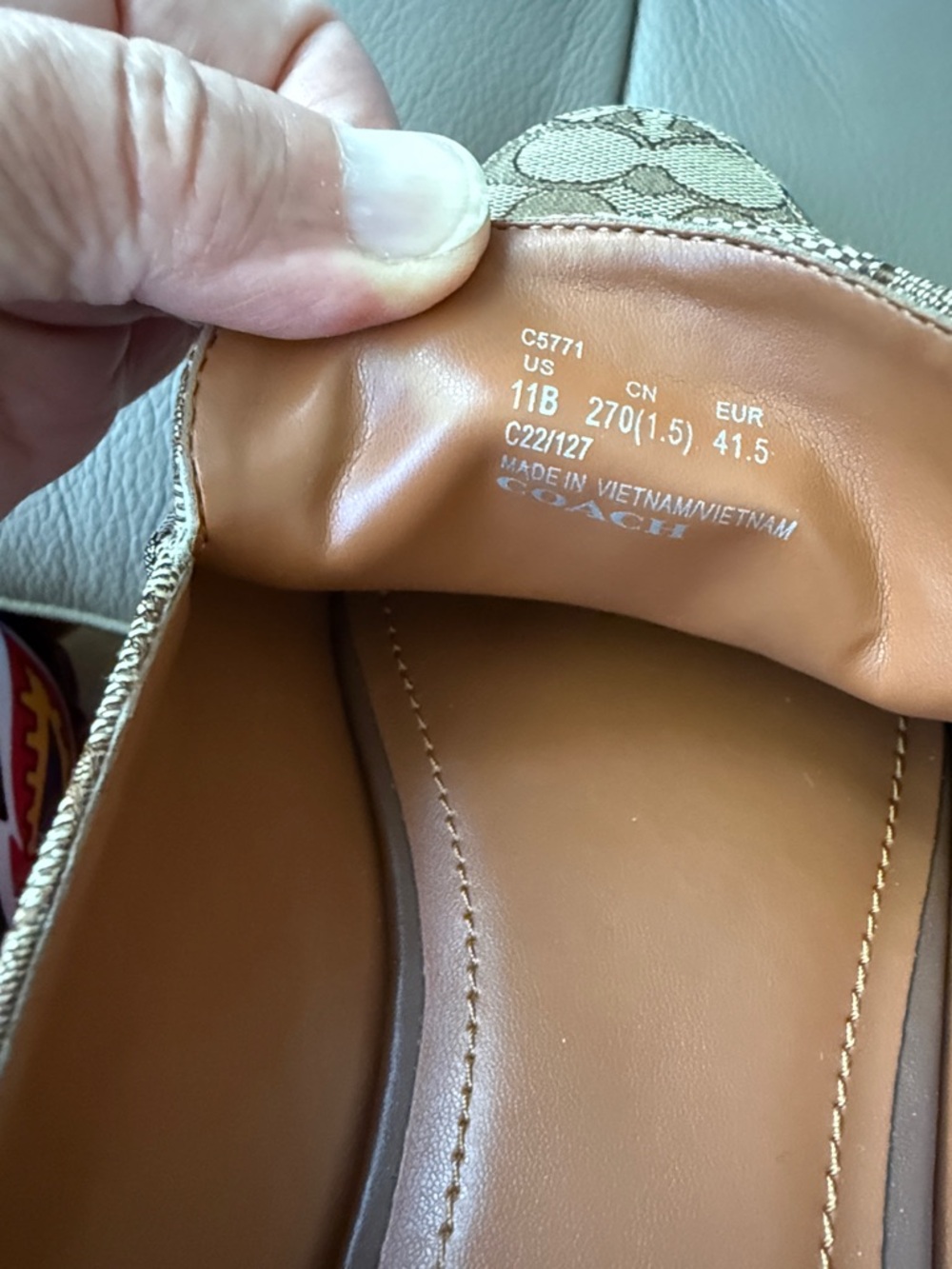 NWT Coach women Tan Signature Canvas Slip-On Loafers with Gold Hardware size 11B - Picture 7 of 7